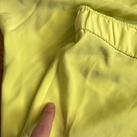 KES ELONGATED MATTE SCALLOPED SKIRT CHYRANTHRMUM MIDI Size L - Picture 15 of 15